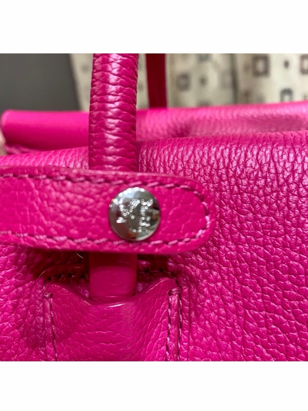 MCM Milla Medium Hot Pink Fuchsia Leather Structured Tote – Pristine - Picture 6 of 9